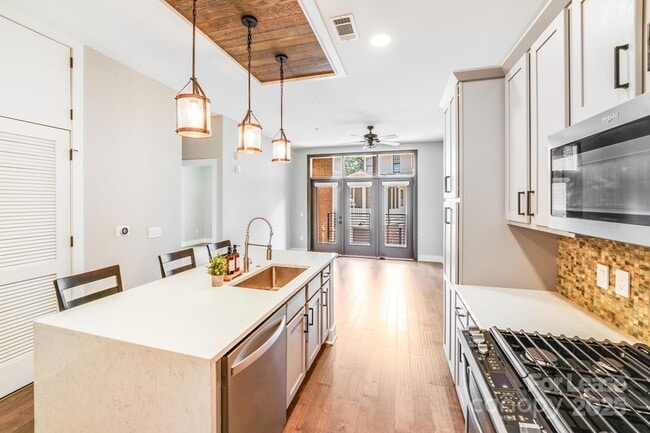 Photo - 2401 Euclid Ave Unidad 106