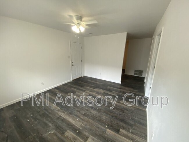 Photo - 2810 SE Monroe St Unidad C