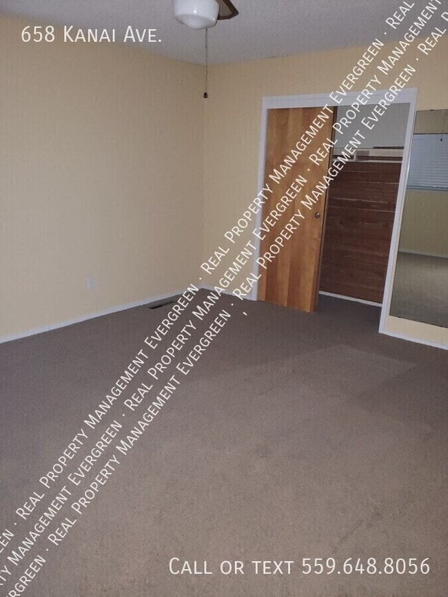 Photo - 658 W Kanai Ave