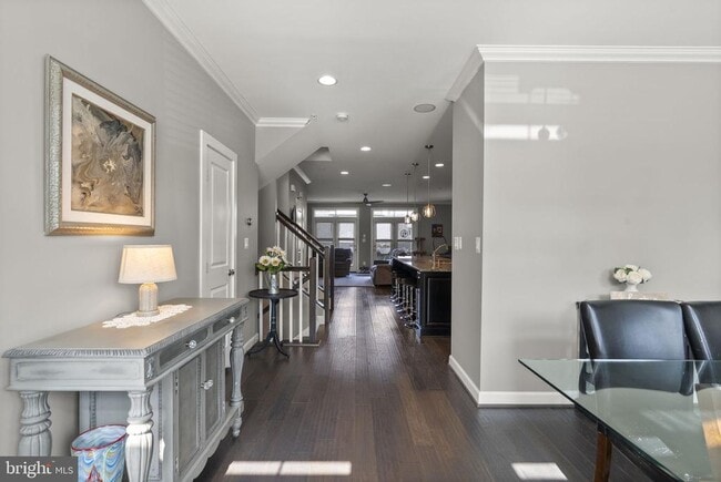 Photo - 402 Redbridge St