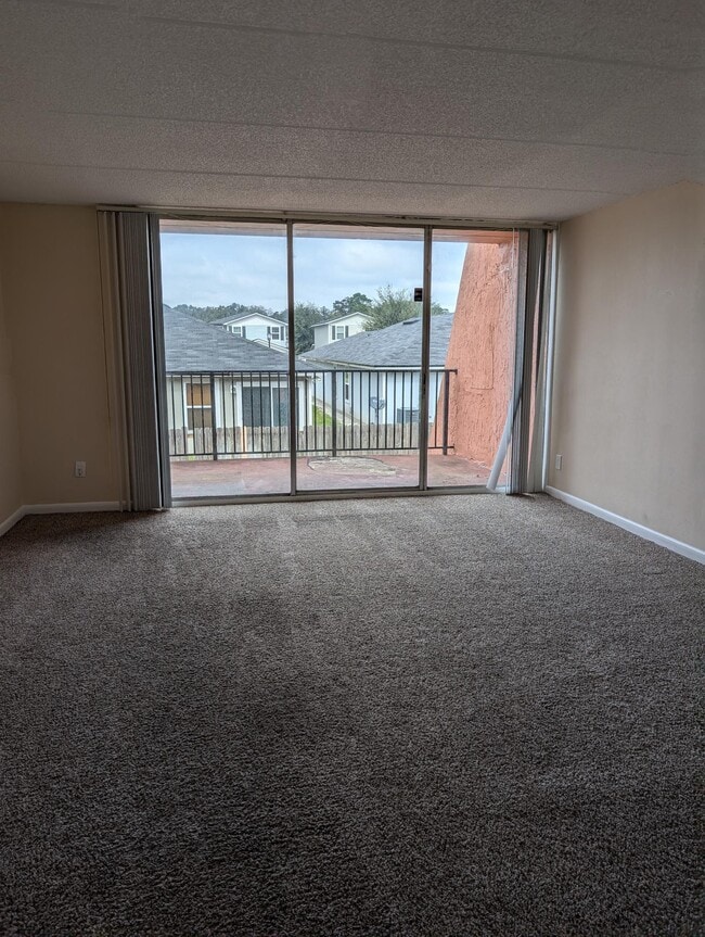 Photo - 3401 Townsend Blvd
