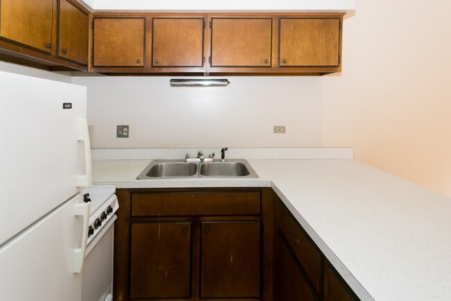 Photo - 675 W Wrightwood Ave Unidad 013