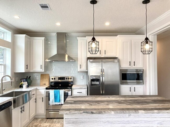 Photo - Crystal Lake - Zephyrhills-A 55+ Community