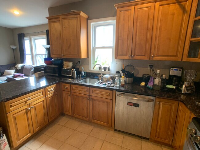 Photo - 49 Quint Ave Unit 2