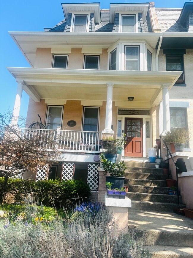 Building Photo - 1663 Newton St NW Unit Newton ST