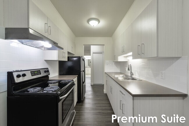 Photo - Riverview Plaza