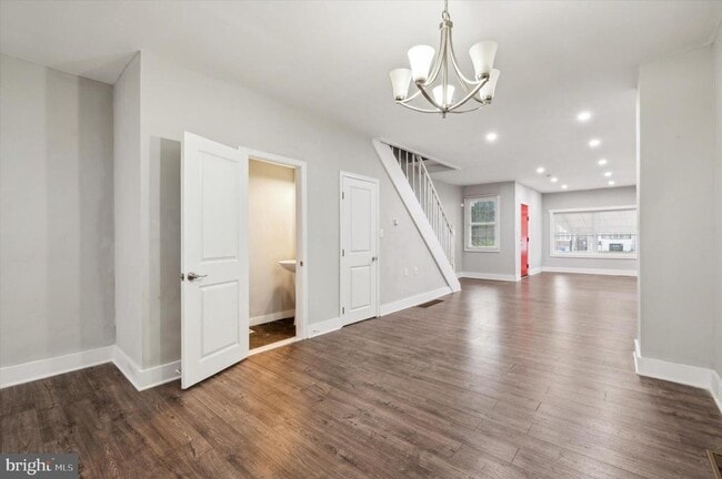 Photo - 3304 W Allegheny Ave