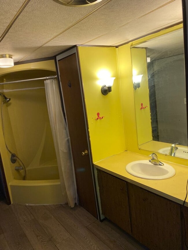 Photo - 16945 Rooster Ln Unit #6 Mobile Home