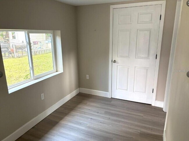 Photo - 2615 Laurel Ave