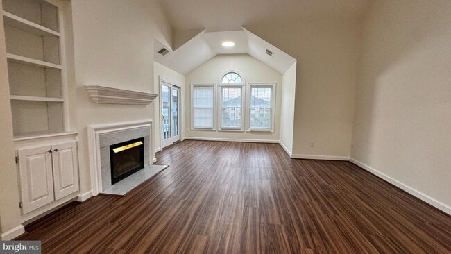 Photo - 11021 Folksie Ct Unit 304