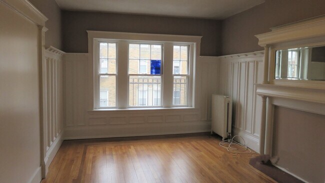 Photo - 39 Strathmore Rd Unit 2