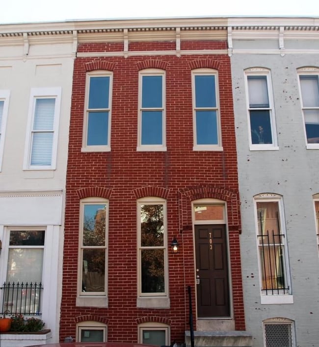 Photo - 703 Portland St