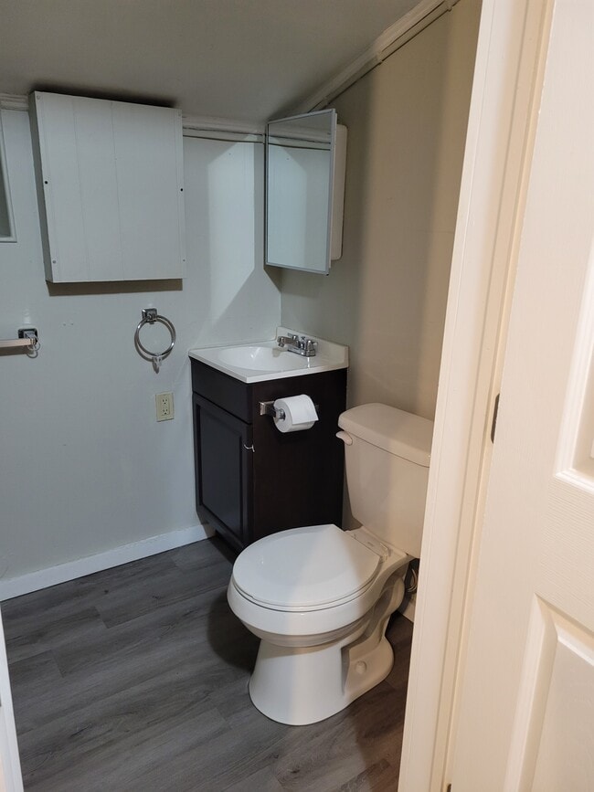 Photo - 212 State St