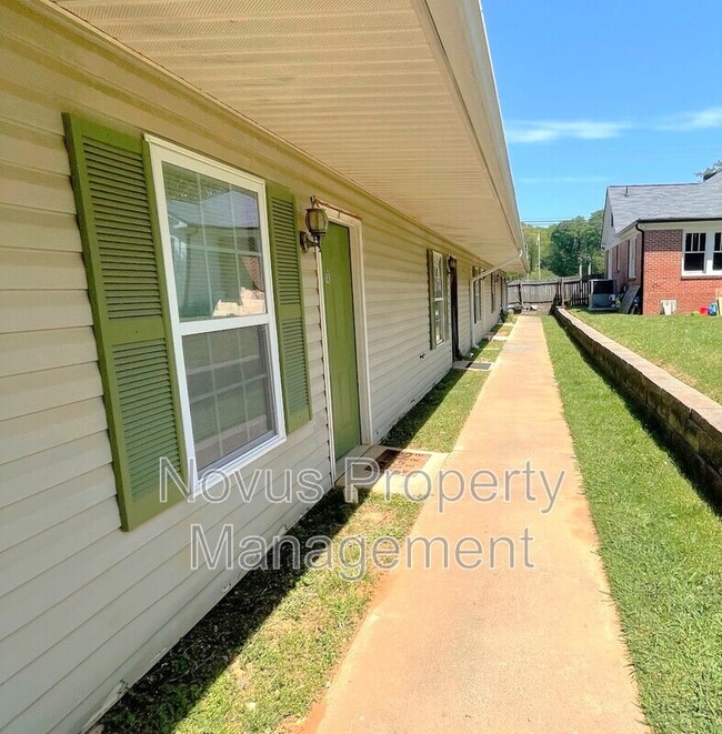 Photo - 101 Sharp St Unit E