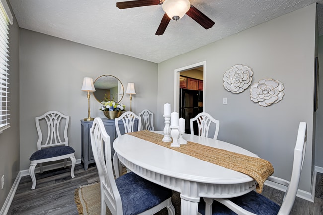 Ivy Knoll Apartments