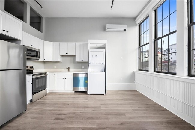 Photo - 22 Waverly St Unit 102