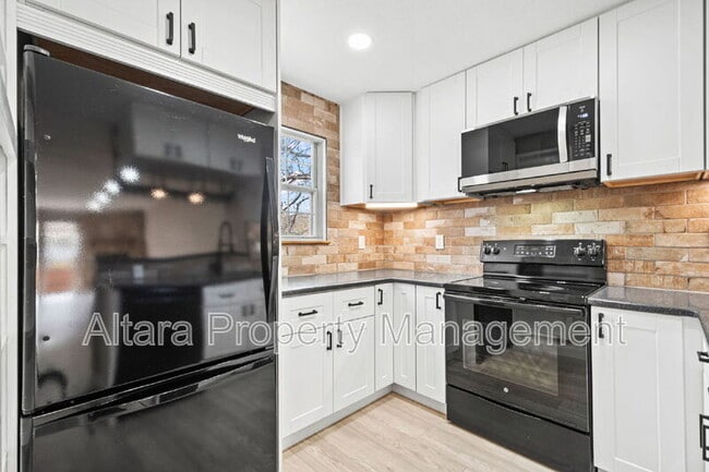 Photo - 2578 E Nichols Cir