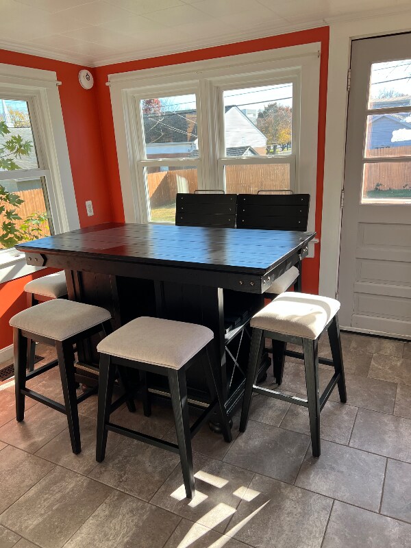 Photo - 454 Hanson Ave