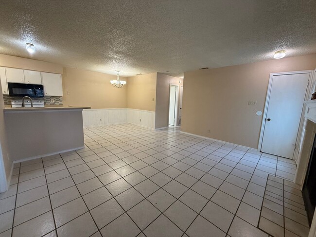 Photo - 11606 Castle Rock Ct Unit A