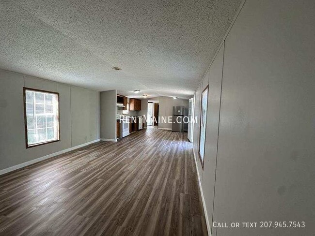 Photo - 29 Balsam Ln