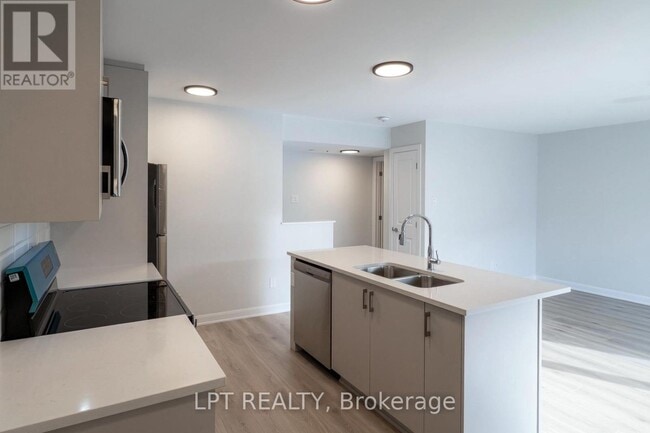 Photo - 401 Glenroy Gilbert Dr