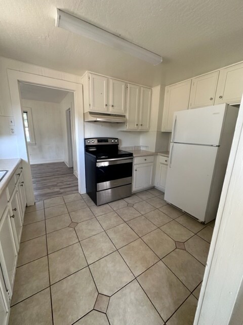 Photo - 6228 Melita Rd