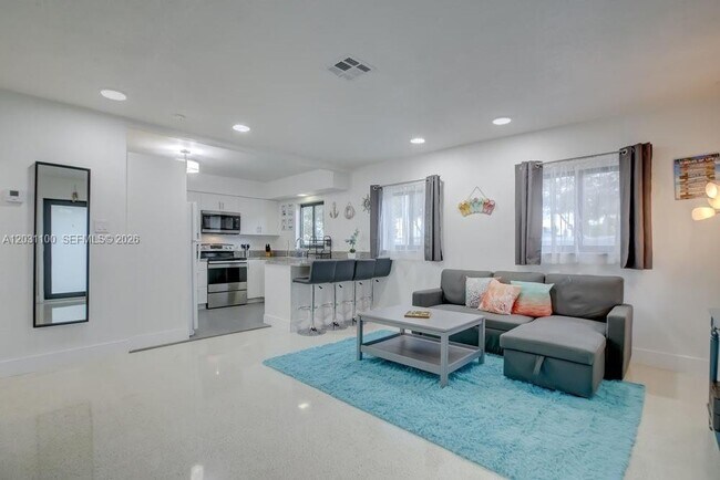 Photo - 1700 SW 20th St Unit A