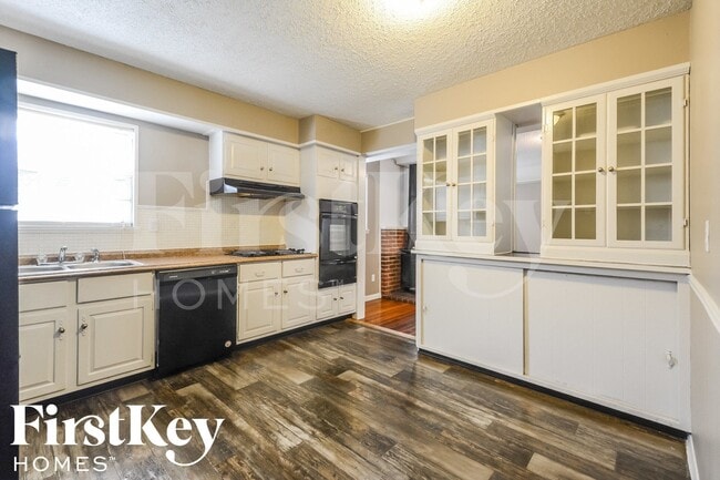 Photo - 6176 Silver Fox Dr