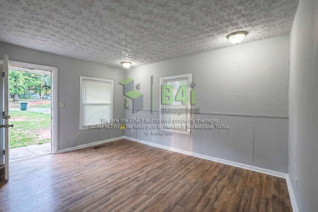 Photo - 1313 Ridgeview Dr