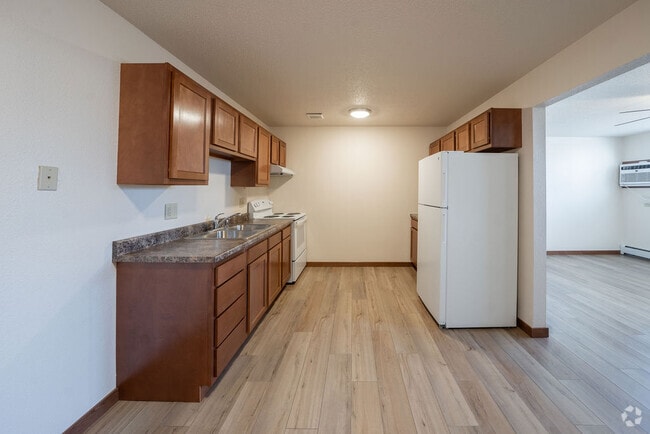 Building Photo - 3505 S West Ave Unit #4 Rental