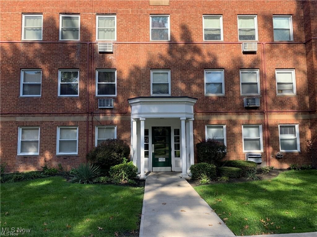 Photo - 13817 Cedar Rd Condo Unit 302
