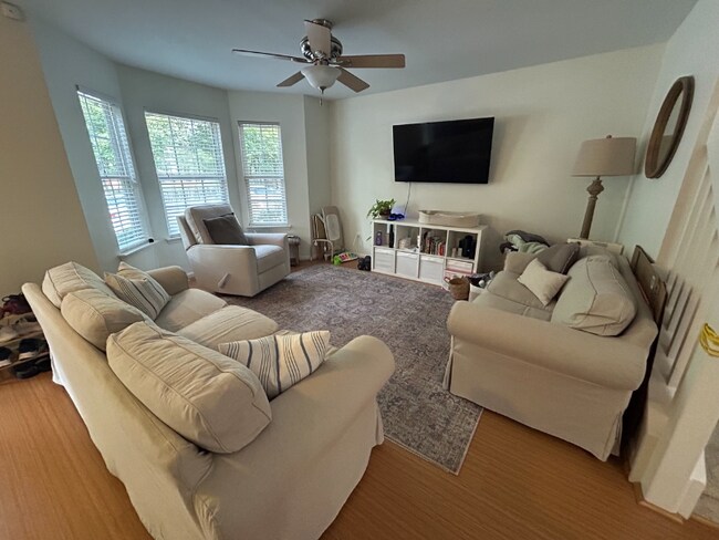 Photo - 169 Marquis Ct