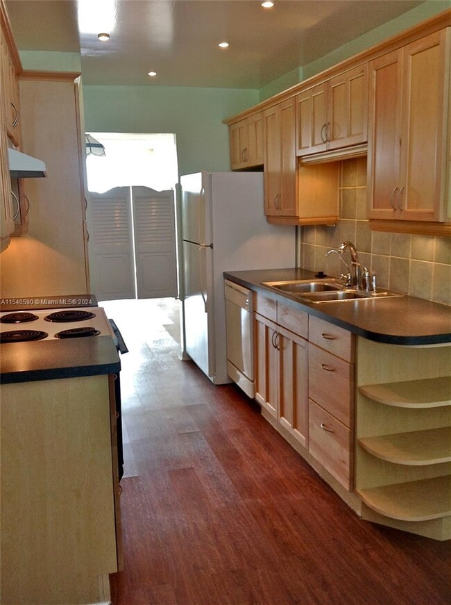 Photo - 250 Jacaranda Dr Unit 507