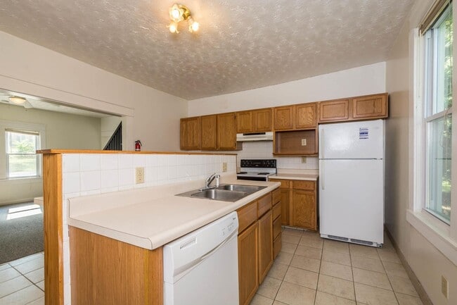 Photo - 804 E 11th St