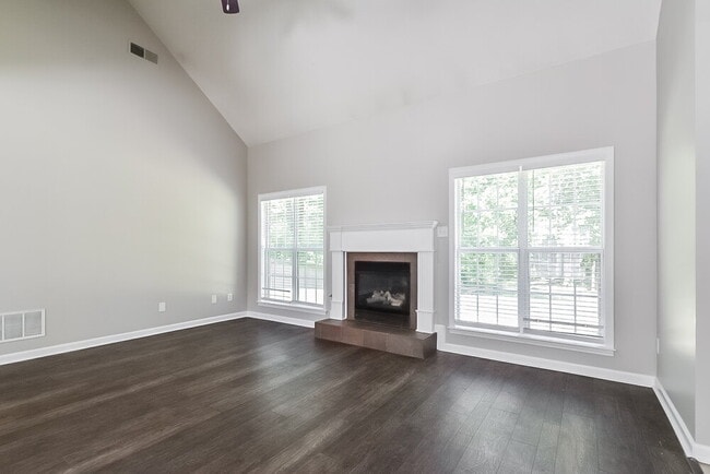 Photo - 2007 Westwind Dr