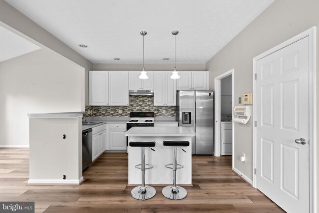 Photo - 103 Leeds Creek Cir