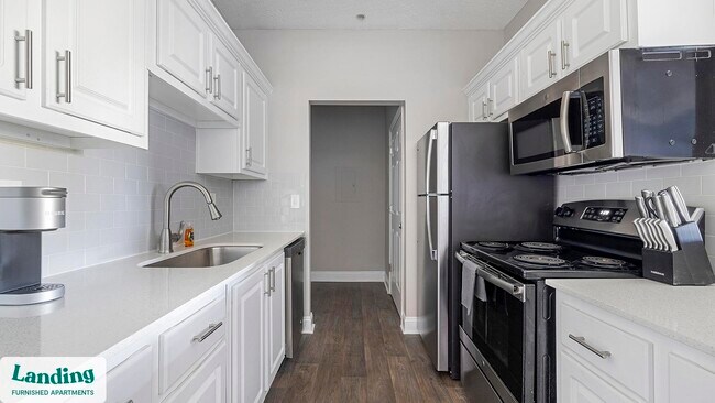 Photo - 100 Crossing Blvd Unit 907.1411993