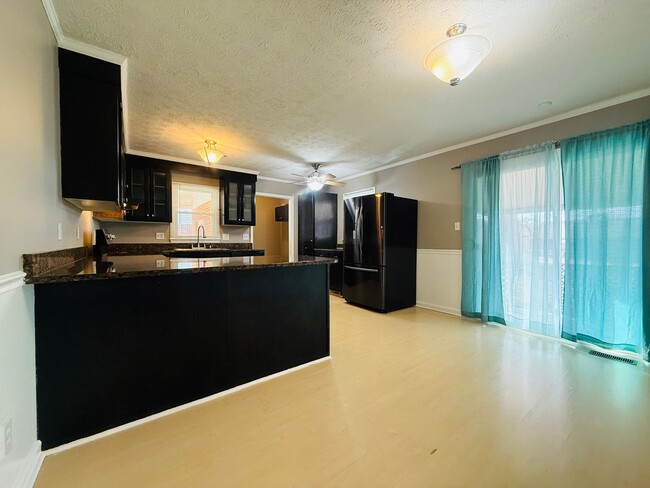 Photo - 2170 Quailridge Dr