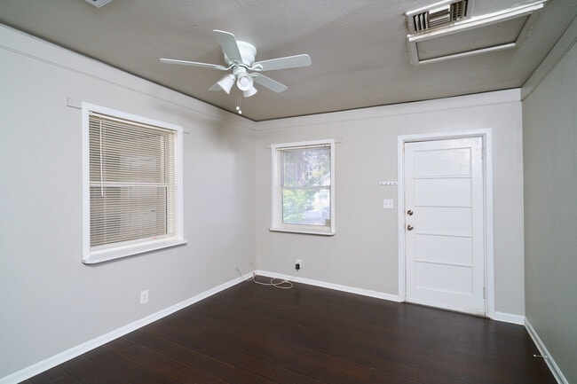 Photo - 1628 32nd Ave N