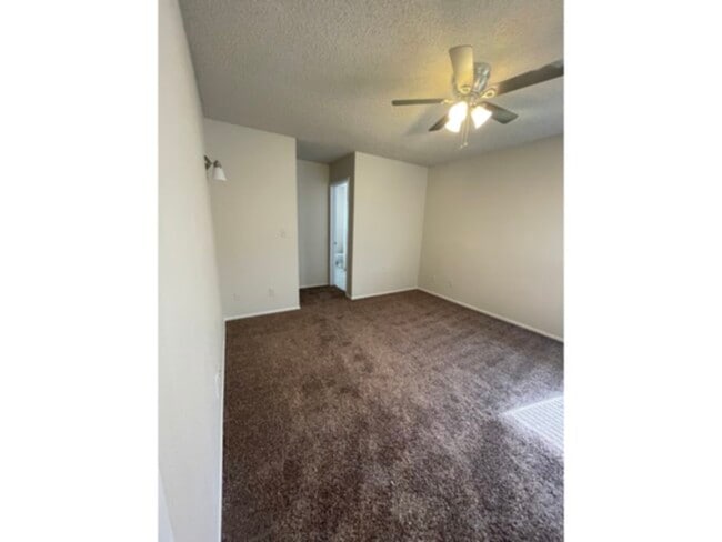 Photo - Open concept, big yard, Central schools