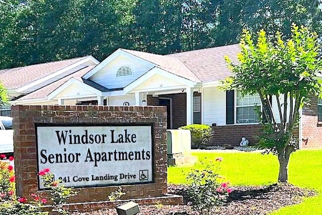 Windsor Lake Senior Apartments - Windsor Lake Senior Apartments Unidad 1104