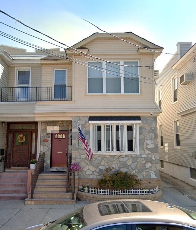 Building Photo - 78-19 85th St Rental