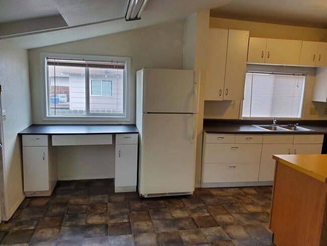 Photo - 2904 N Ash St