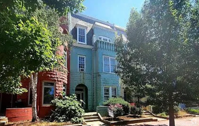 Building Photo - 1308 Floyd Ave Rental