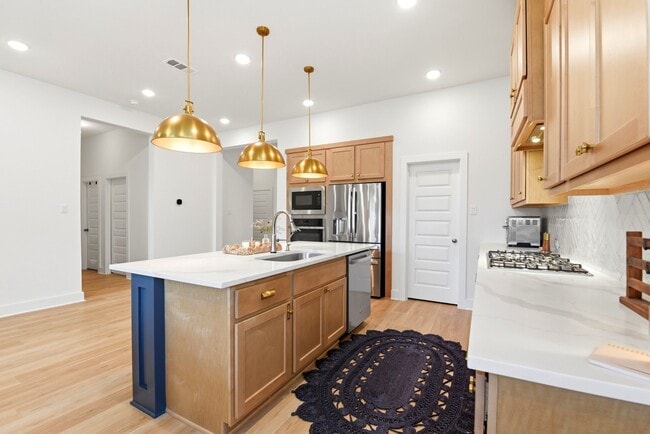 Building Photo - 27927 Spg Fls Ct