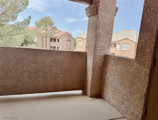 Photo - 1150 N Buffalo Dr Unit 2025