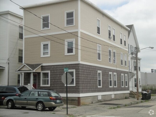 Building Photo - 82 Second St Unit 3 Rental
