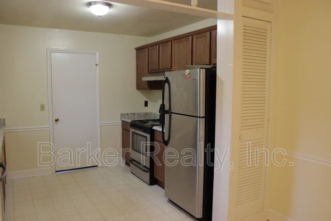 Photo - 405 Killington Dr