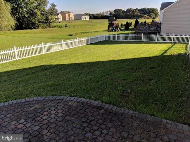 Photo - 196 Kings Mill Dr