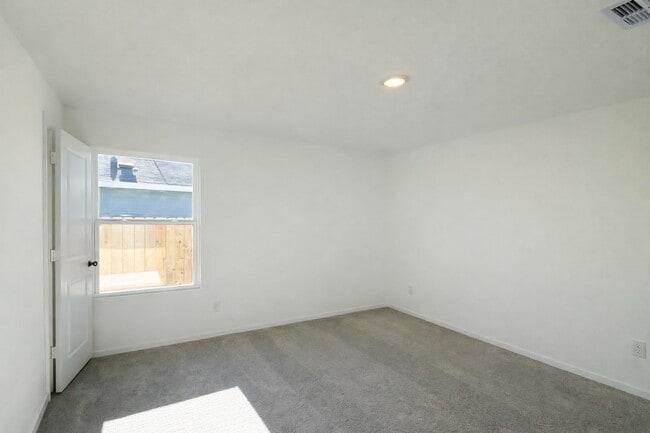 Photo - 15684 Plum Brk Dr